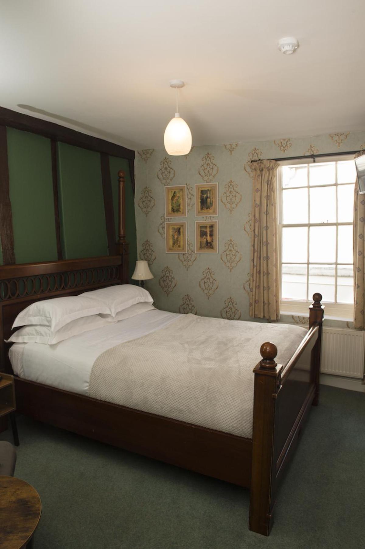 The Sun Hotel Canterbury Rum bild